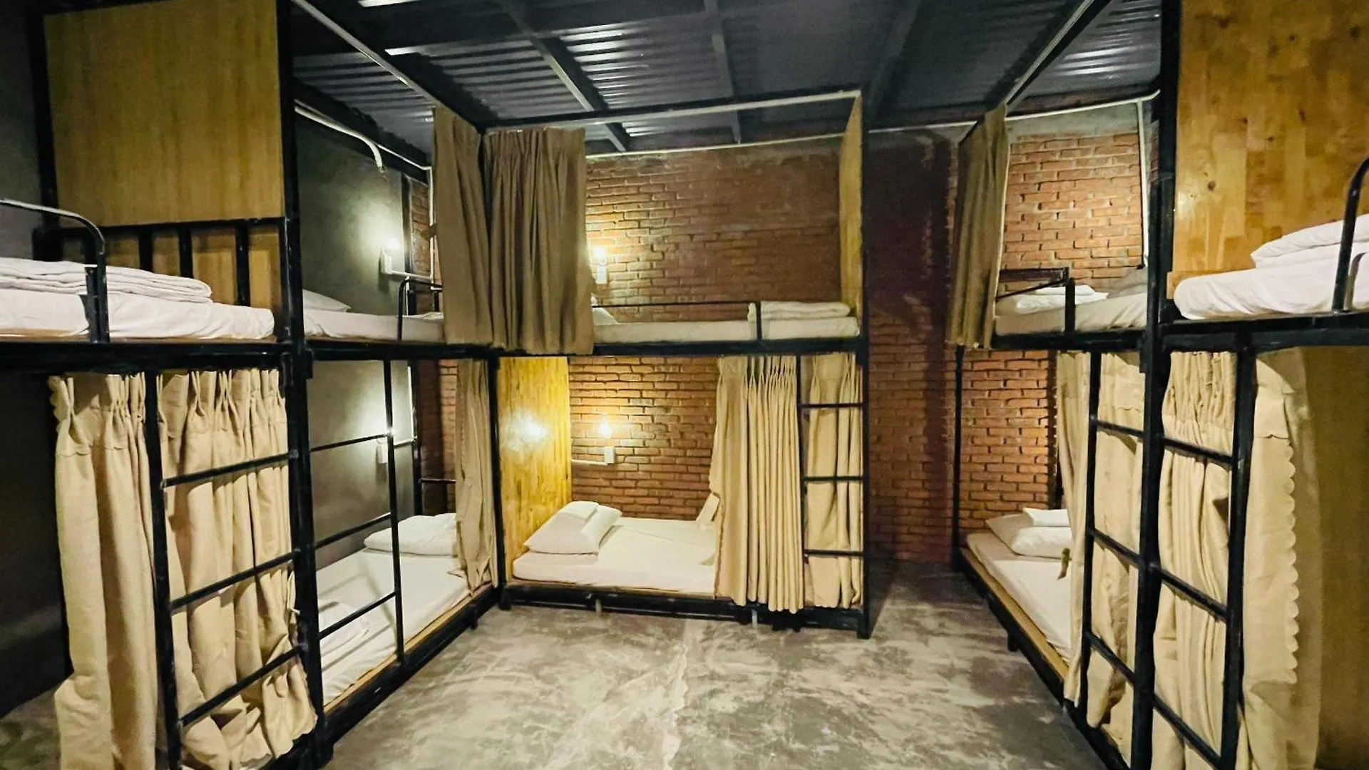 Ikigai Dorm Hostel - Danang Beach